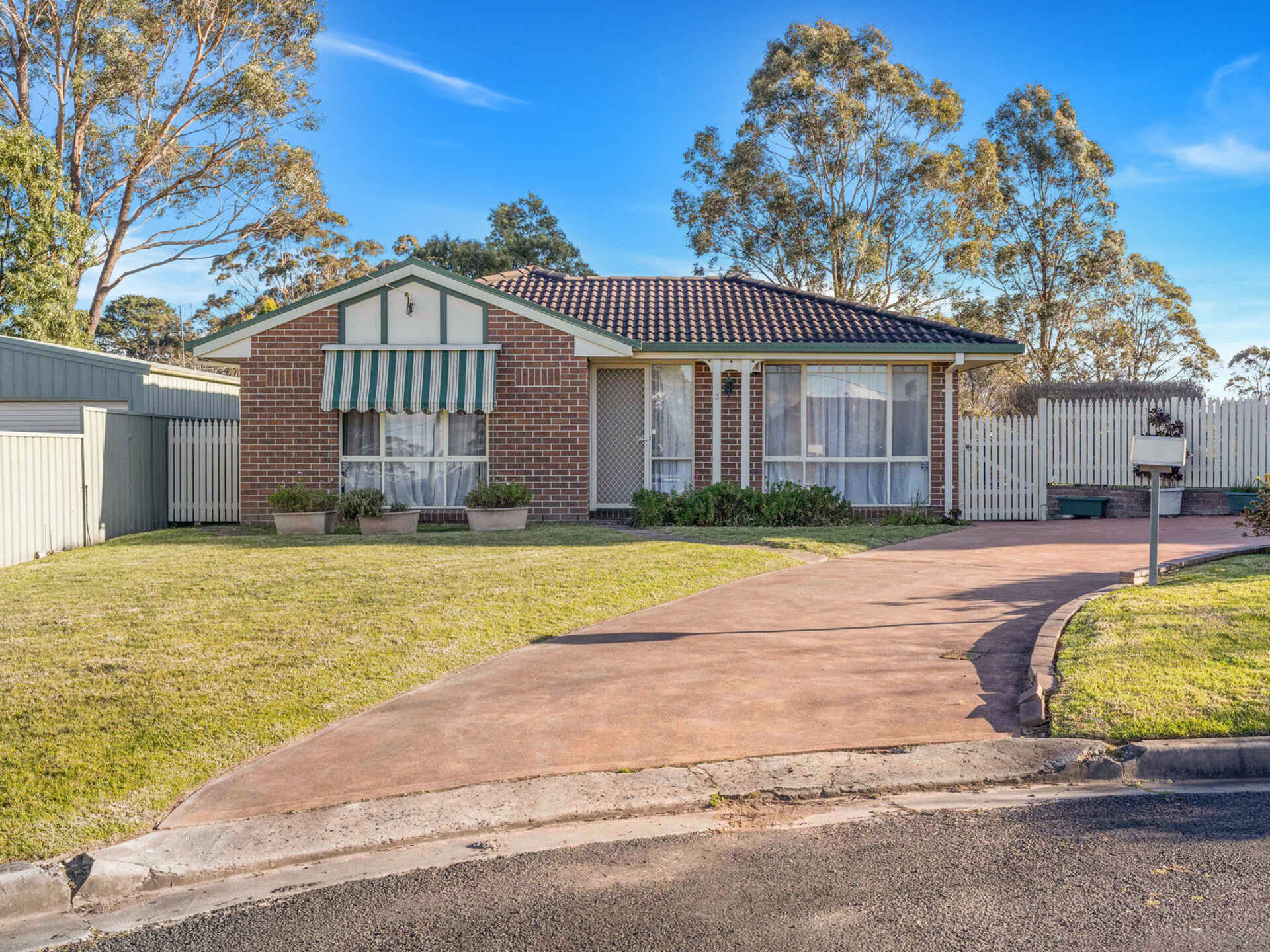 3  Downes Place Mittagong